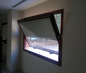ventana-pivotante-300×256